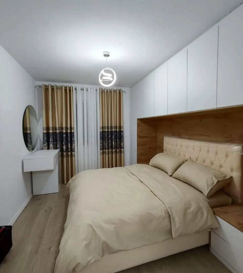 Comfy Elbasan Apartment 0*,
